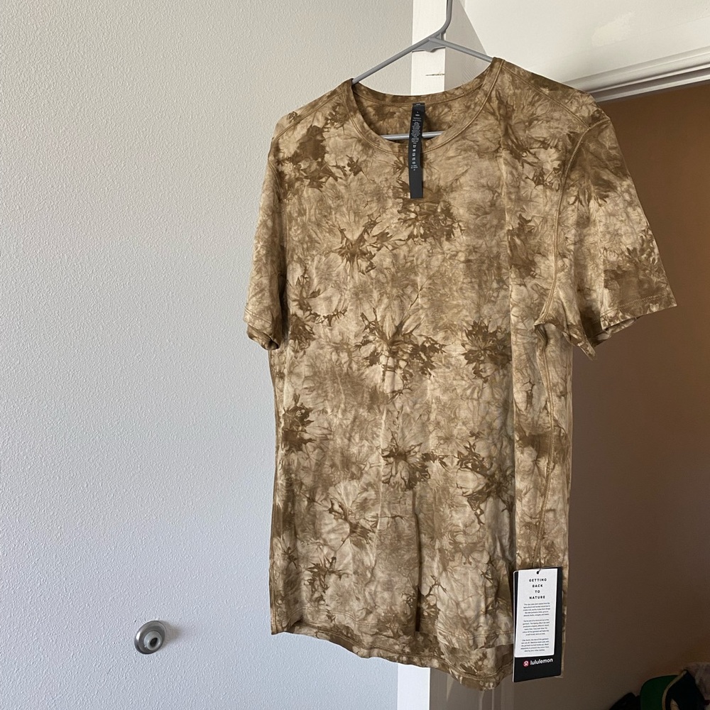 Lululemon 5 Year Basic T-Shirt Size Large Tie-Dye
